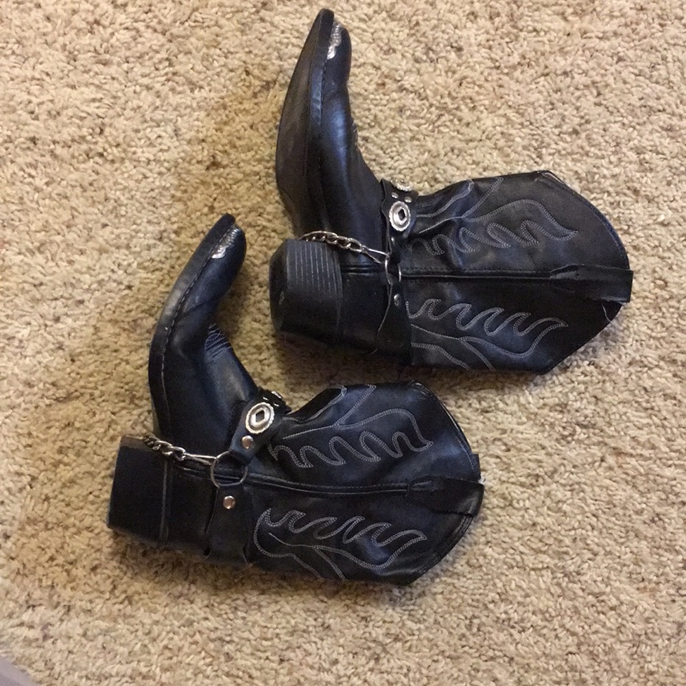 Old West leather cowboy boots